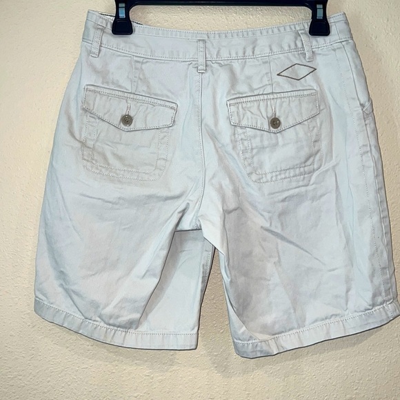 Women’s Eddie Bauer Legend Wash neutral Shorts size 2 - Picture 2 of 3